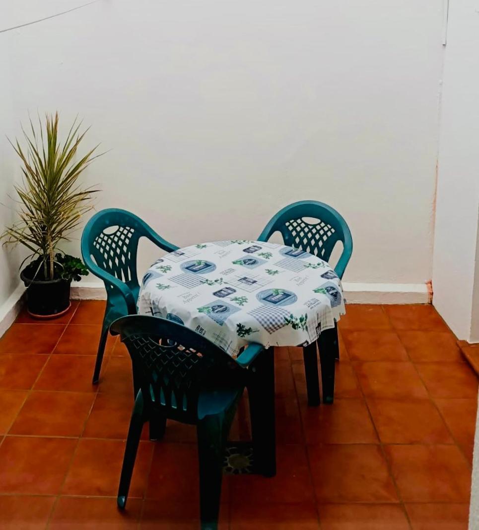 איסלה כריסטינה Chalet Adosado Con Azotea Andaluza Y Patio, Junto A La Playa מראה חיצוני תמונה